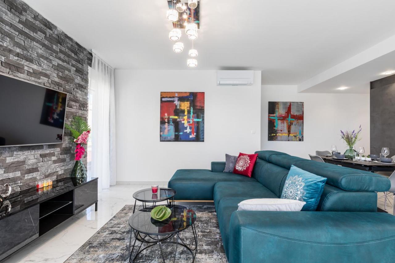 Elysian Zen Luxury Apartment - Two Bedroom Apartment With Terrace And Sea View سبليت المظهر الخارجي الصورة